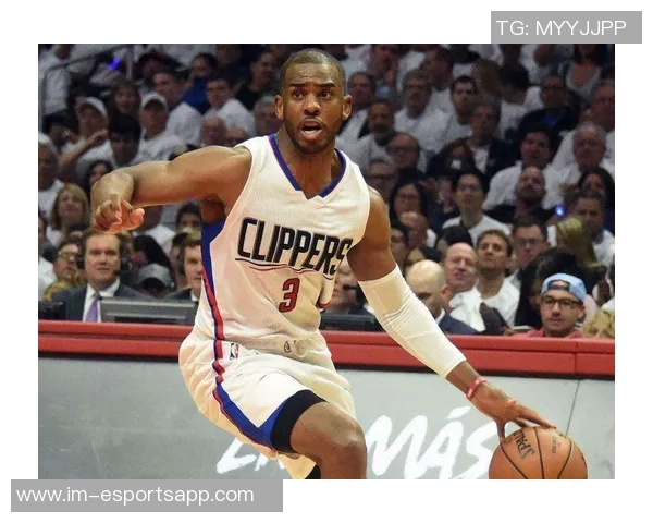 苏群分析保罗加盟快船更多是形象工程对球队实力影响有限 苏群分析保罗加盟快船更多是形象工程对球队实力影响有限