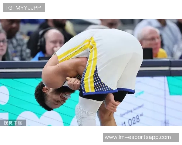 约维奇重摔受伤退场X光检查结果无异常明日将进行MRI检查评估伤情