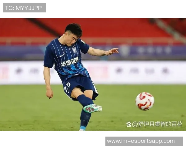 武汉三镇应全力以赴续约邓涵文以增强球队竞争力