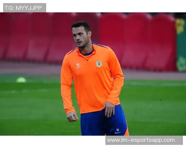 瓦科赛季表现惊艳中超24球5助攻合同到期续约悬念引关注