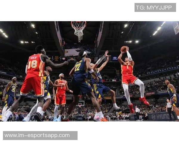 布克引领太阳进攻风暴杰伦约翰逊展现超级三双神技 布克引领太阳进攻风暴杰伦约翰逊展现超级三双神技