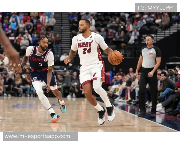 快船交易鲍威尔意在灵活薪资空间球员曾希望获得丰厚合同 快船交易鲍威尔意在灵活薪资空间球员曾希望获得丰厚合同