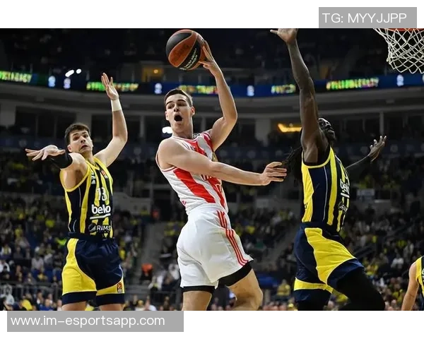 斯波称赞德鲁史密斯具备顶尖预判能力和出色抢断技巧