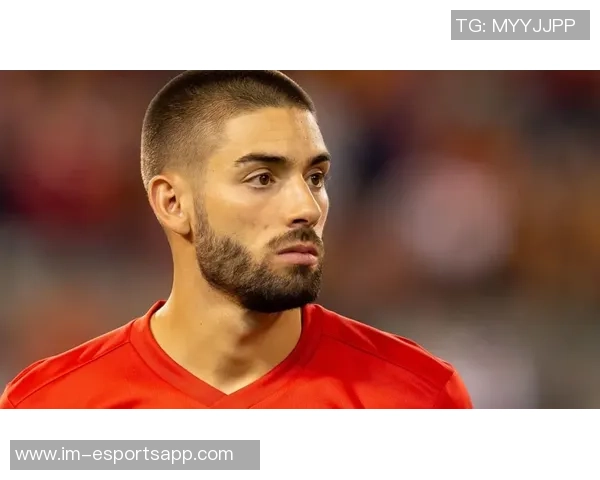 米兰今日训练动态恩昆库与奇克进行单独训练埃斯图皮尼安正在接受治疗 米兰今日训练动态恩昆库与奇克进行单独训练埃斯图皮尼安正在接受治疗